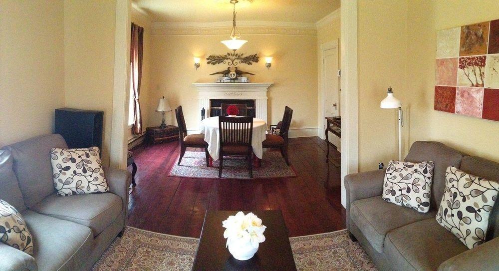 B&B Hillhouse Lac-Brome Eksteriør billede